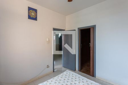 Quarto 1 de casa à venda com 4 quartos, 360m² em Sagrada Família, Belo Horizonte