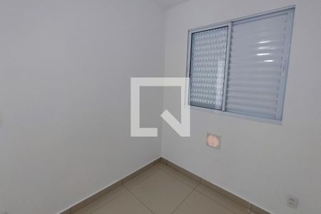 Quarto 1 de apartamento para alugar com 2 quartos, 41m² em Jardim Ipaussurama, Campinas