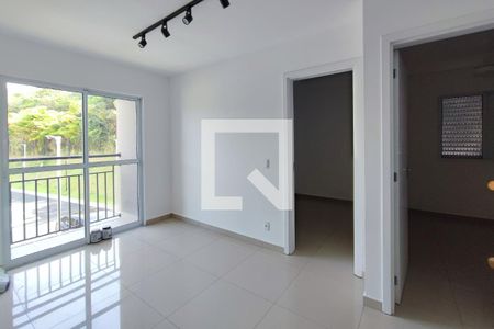 Sala de apartamento para alugar com 2 quartos, 41m² em Jardim Ipaussurama, Campinas