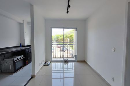 Sala de apartamento para alugar com 2 quartos, 41m² em Jardim Ipaussurama, Campinas