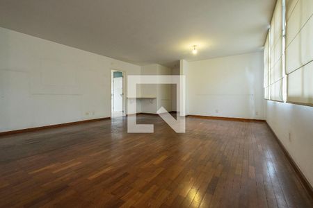 Sala de apartamento para alugar com 2 quartos, 140m² em Jardim Paulista, São Paulo