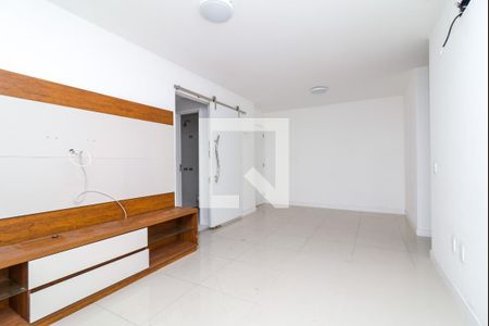 Sala de apartamento para alugar com 2 quartos, 84m² em Barra da Tijuca, Rio de Janeiro