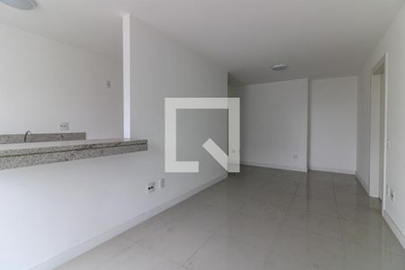 Sala de apartamento à venda com 2 quartos, 77m² em Barra da Tijuca, Rio de Janeiro