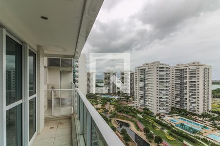 Varanda de apartamento à venda com 2 quartos, 77m² em Barra da Tijuca, Rio de Janeiro