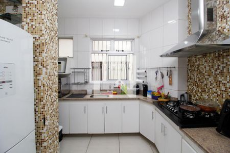 Cozinha de apartamento para alugar com 4 quartos, 200m² em Palmares, Belo Horizonte