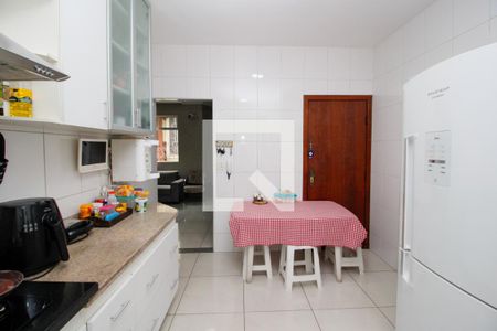 Cozinha de apartamento para alugar com 4 quartos, 200m² em Palmares, Belo Horizonte