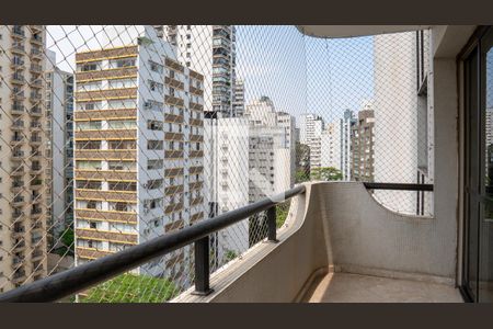 Varanda de apartamento para alugar com 4 quartos, 247m² em Santa Cecilia, São Paulo