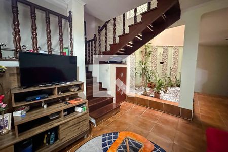 Sala de casa à venda com 3 quartos, 220m² em Vila Santa Maria, São Paulo