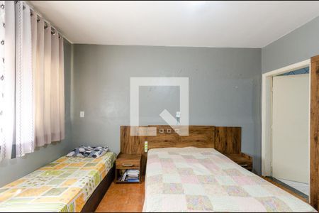 Quarto 1 de casa à venda com 5 quartos, 300m² em Vila Cavaton, São Paulo