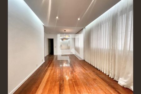 Sala de apartamento à venda com 3 quartos, 110m² em Lourdes, Belo Horizonte