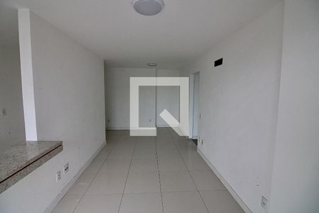 Sala de apartamento para alugar com 2 quartos, 80m² em Barra da Tijuca, Rio de Janeiro