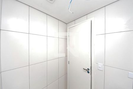Banheiro de apartamento à venda com 1 quarto, 33m² em Vila Formosa, São Paulo