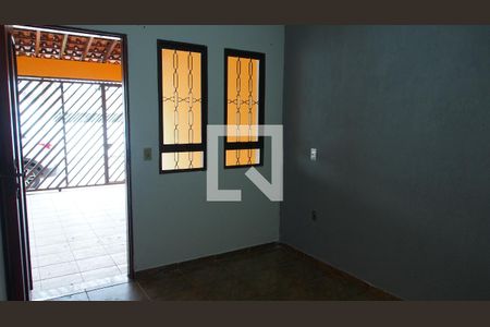 Sala de casa para alugar com 3 quartos, 100m² em Parque Almerinda Pereira Chaves, Jundiaí