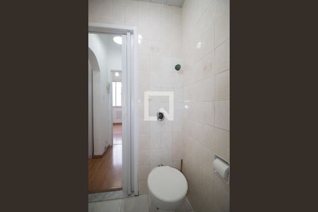 Banheiro social de apartamento à venda com 1 quarto, 40m² em Copacabana, Rio de Janeiro