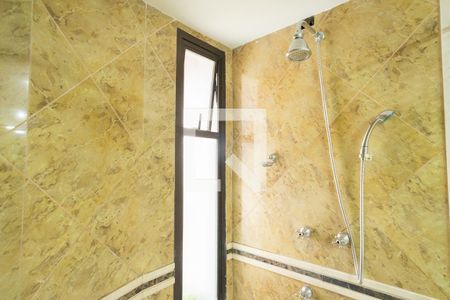 Apartamento à venda com 300m², 3 quartos e 4 vagas Apartamento à venda com 300m², 3 quartos e 4 vagasBanheiro - Suite 3