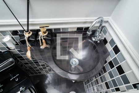 Apartamento à venda com 300m², 3 quartos e 4 vagas Apartamento à venda com 300m², 3 quartos e 4 vagasLavabo