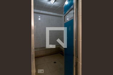 Apartamento à venda com 300m², 3 quartos e 4 vagas Apartamento à venda com 300m², 3 quartos e 4 vagasÁrea comum - Sauna