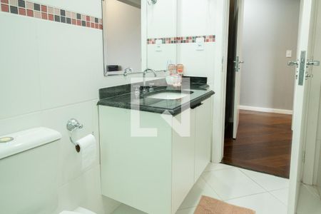 Apartamento à venda com 300m², 3 quartos e 4 vagas Apartamento à venda com 300m², 3 quartos e 4 vagasBanheiro - Suíte 2