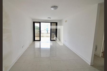 Sala de apartamento para alugar com 4 quartos, 131m² em Barra da Tijuca, Rio de Janeiro