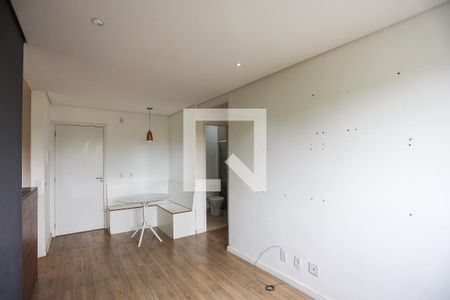 Sala  de apartamento para alugar com 2 quartos, 48m² em Parque Rincão, Cotia