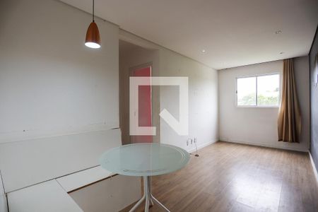 Sala  de apartamento para alugar com 2 quartos, 48m² em Parque Rincão, Cotia