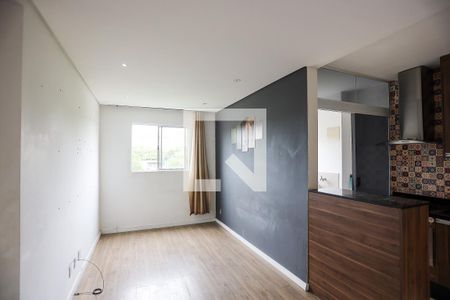 Sala  de apartamento para alugar com 2 quartos, 48m² em Parque Rincão, Cotia