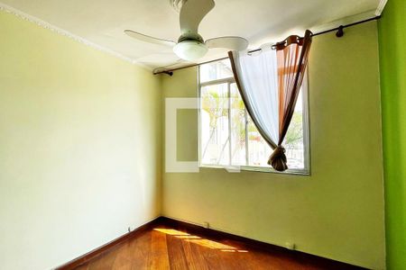 Sala de apartamento para alugar com 2 quartos, 70m² em Vila Hulda, Guarulhos