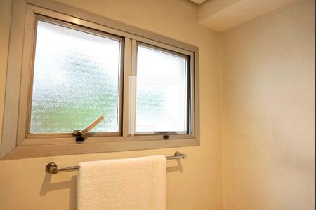 Apartamento à venda com 331m², 4 quartos e 4 vagas Apartamento à venda com 331m², 4 quartos e 4 vagasBanheiro suite 1