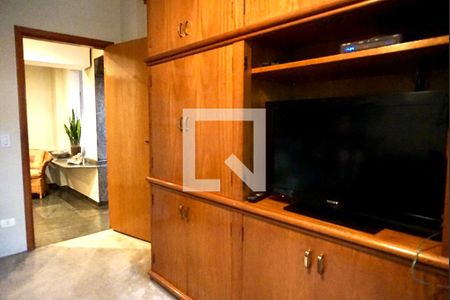 Apartamento à venda com 331m², 4 quartos e 4 vagas Apartamento à venda com 331m², 4 quartos e 4 vagasSala de tv