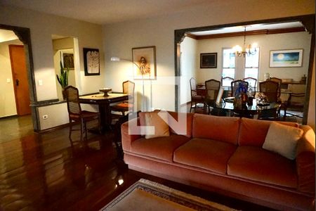 Apartamento à venda com 331m², 4 quartos e 4 vagas Apartamento à venda com 331m², 4 quartos e 4 vagasSala