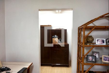 Apartamento à venda com 331m², 4 quartos e 4 vagas Apartamento à venda com 331m², 4 quartos e 4 vagasSuite 4