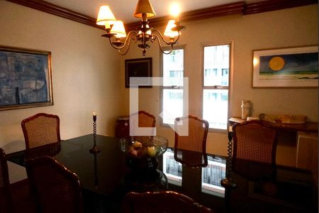 Apartamento à venda com 331m², 4 quartos e 4 vagas Apartamento à venda com 331m², 4 quartos e 4 vagasSala