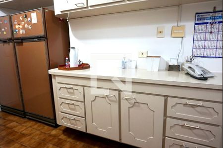 Apartamento à venda com 331m², 4 quartos e 4 vagas Apartamento à venda com 331m², 4 quartos e 4 vagasCozinha