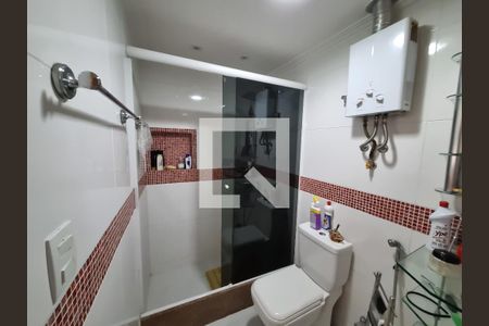 Banheiro de apartamento à venda com 3 quartos, 70m² em Todos Os Santos, Rio de Janeiro