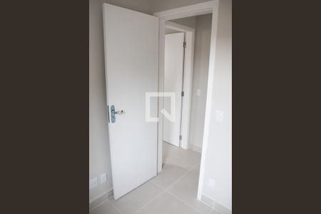 Quarto 2 de casa para alugar com 2 quartos, 40m² em Parque Edu Chaves, São Paulo