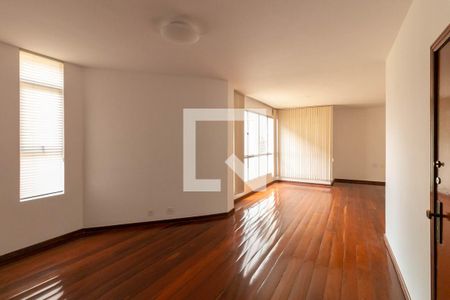 Apartamento à venda com 160m², 3 quartos e 2 vagasSala