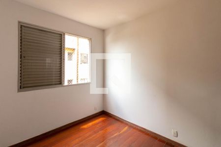 Quarto 2 de apartamento à venda com 3 quartos, 160m² em Vila Paris, Belo Horizonte