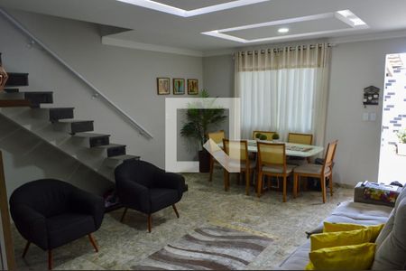 Sala de casa de condomínio à venda com 3 quartos, 150m² em Tanque, Rio de Janeiro
