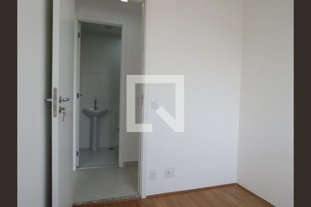 Quarto 1 de apartamento para alugar com 2 quartos, 32m² em Piqueri, São Paulo