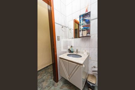 Banheiro 1 de casa à venda com 4 quartos, 163m² em Piraporinha, Diadema