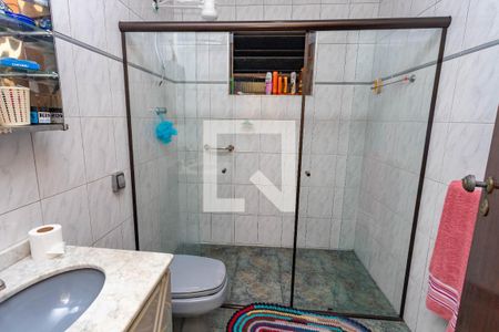 Banheiro 1 de casa à venda com 4 quartos, 163m² em Piraporinha, Diadema