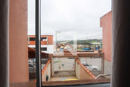 Vista Sala de casa para alugar com 2 quartos, 120m² em Jardim São Miguel, Cotia