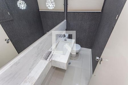 Lavabo de casa para alugar com 3 quartos, 250m² em São João Clímaco, São Paulo