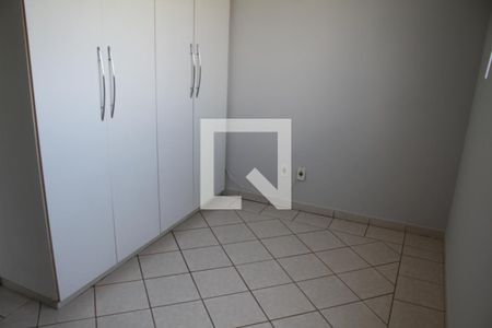 Quarto 1 de apartamento para alugar com 2 quartos, 57m² em Residencial Eldorado - Condomínio Perola Negra, Goiânia