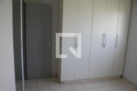 Quarto 2 de apartamento para alugar com 2 quartos, 57m² em Residencial Eldorado - Condomínio Perola Negra, Goiânia