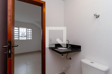 Banheiro de kitnet/studio para alugar com 1 quarto, 30m² em Alto da Mooca, São Paulo