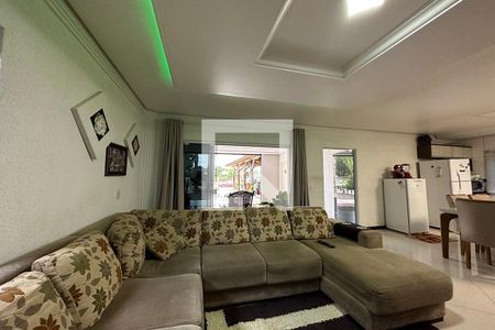 Sala de casa à venda com 2 quartos, 180m² em Campina, São Leopoldo