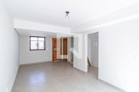 Sala de casa à venda com 3 quartos, 130m² em Planalto, Belo Horizonte