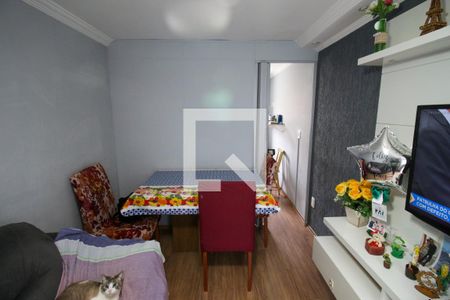 Sala de apartamento à venda com 3 quartos, 54m² em Conjunto Residencial José Bonifácio, São Paulo