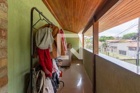 Varanda de casa à venda com 3 quartos, 553m² em Santa Terezinha, Belo Horizonte
